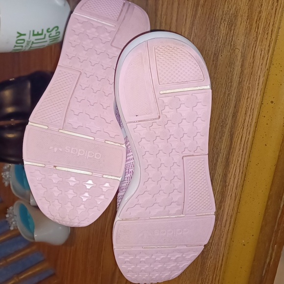 Adidas swift run, pink, girls size 4.5, women's size 6 - Picture 5 of 7